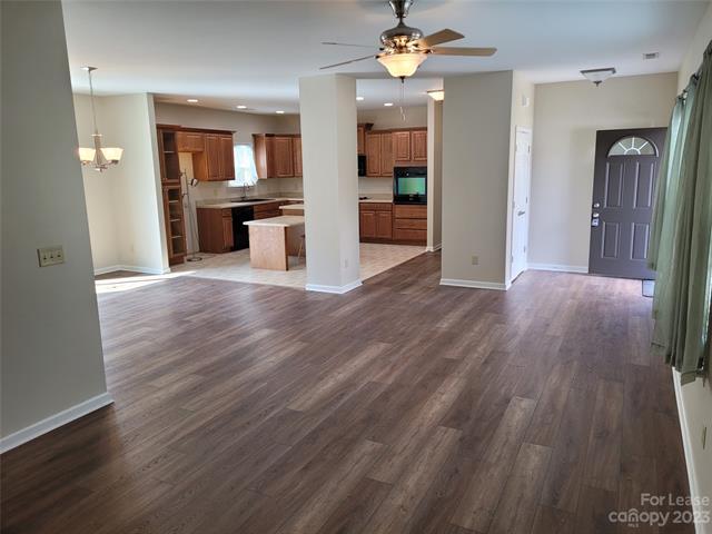 Building Photo - 175 Springfield Meadow Dr