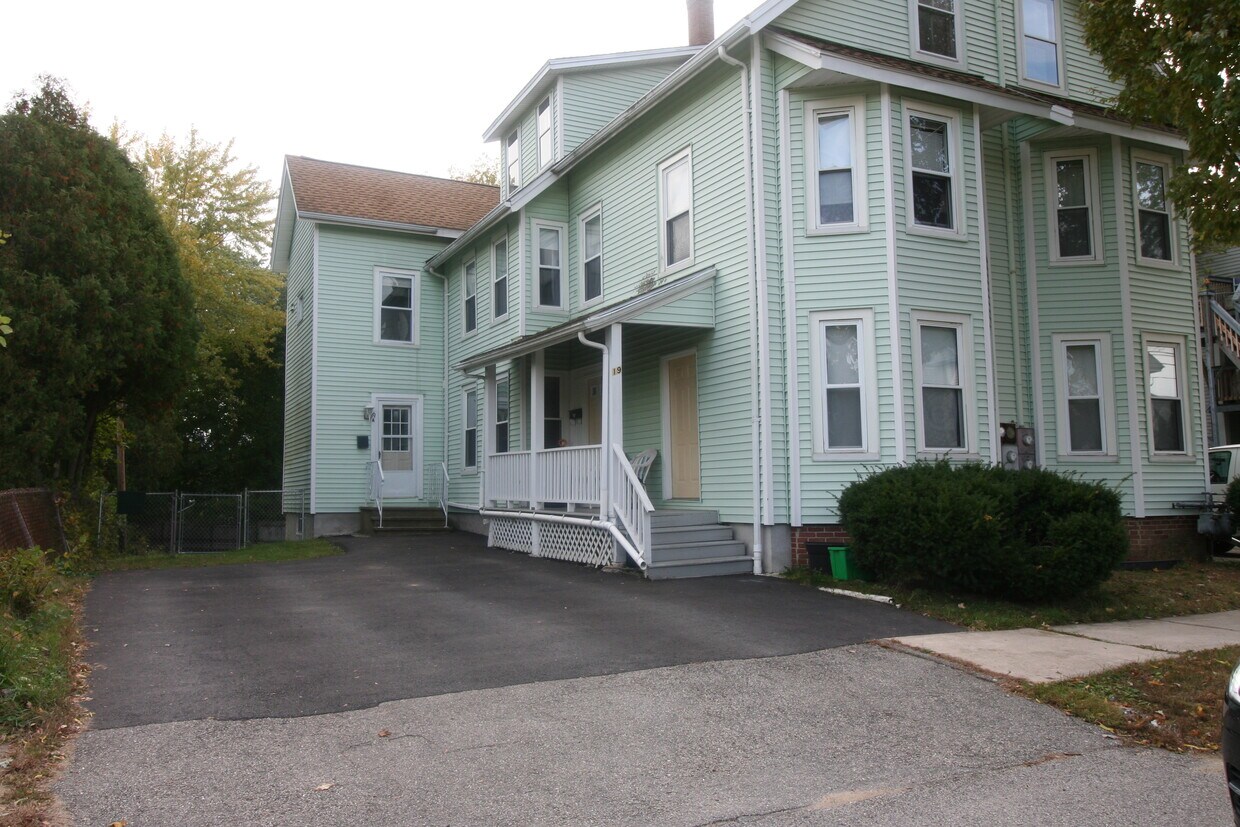 19 E Concord St Unit A, Dover, NH 03820 Apartments in Dover, NH