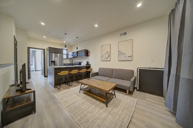 Building Photo - 46 N 40th St