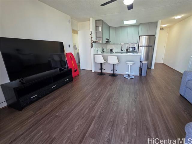 Foto del edificio - 411 Hobron Ln