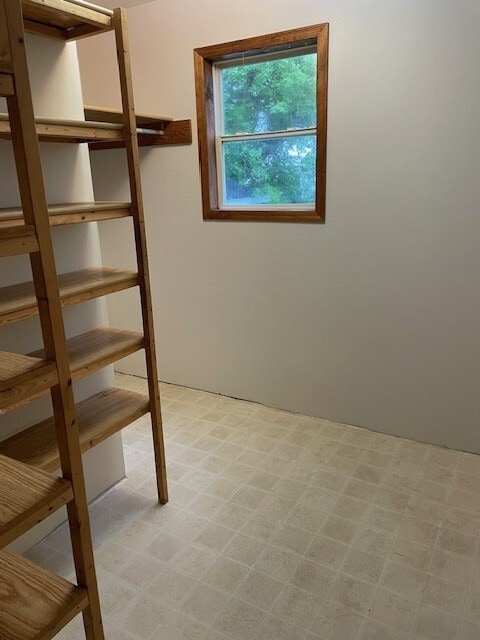 Storage/pantry - 4903 Terminal Dr
