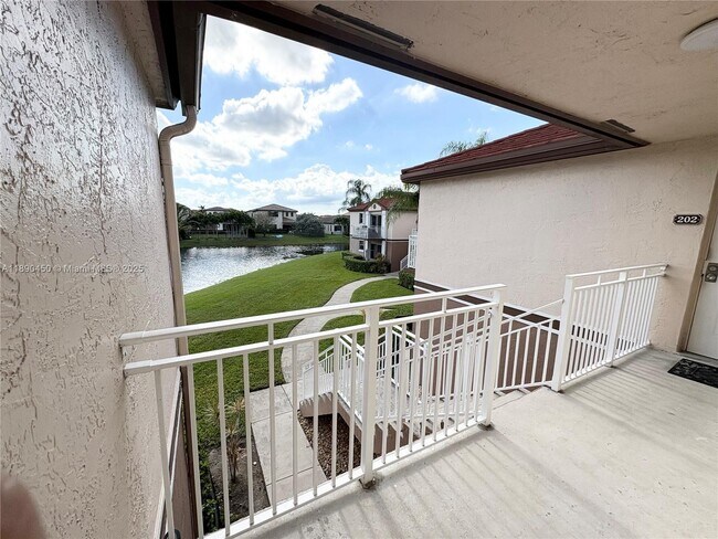 Foto del edificio - 11250 SW 13th St