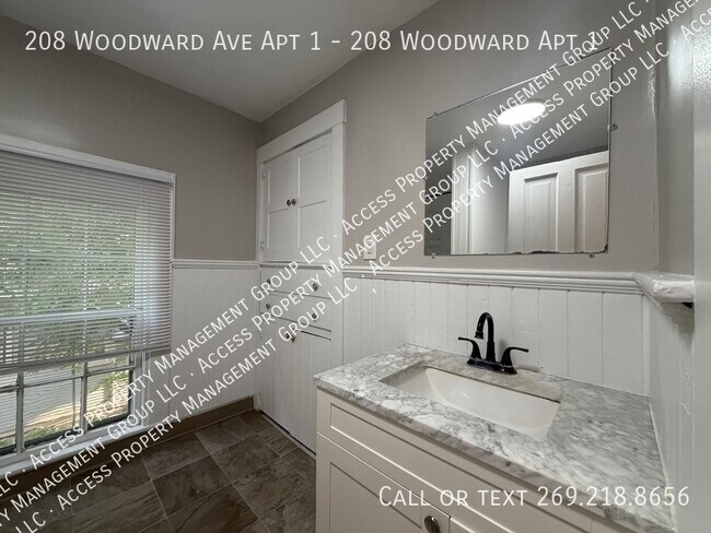 Building Photo - 208 Woodward Ave