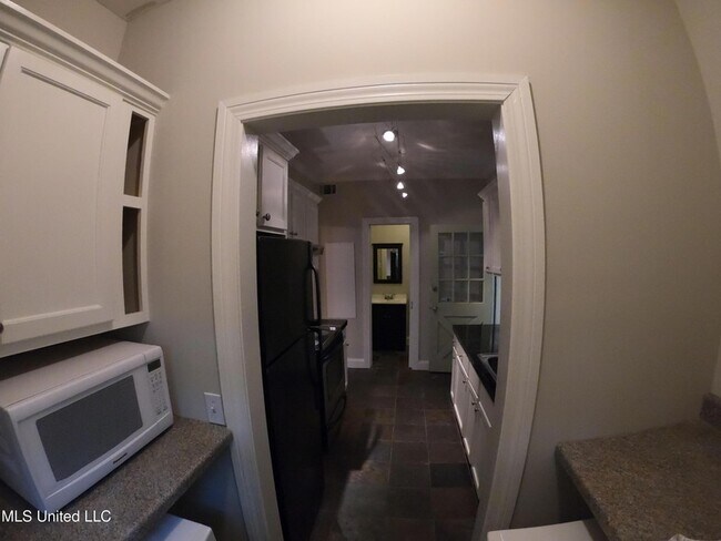 Foto del edificio - 1235 Linden Pl