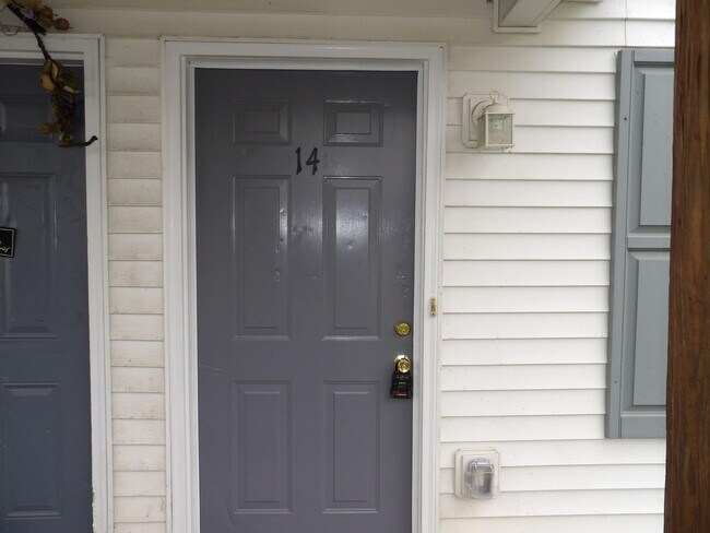 Foto del edificio - 45 Ashwood Ct