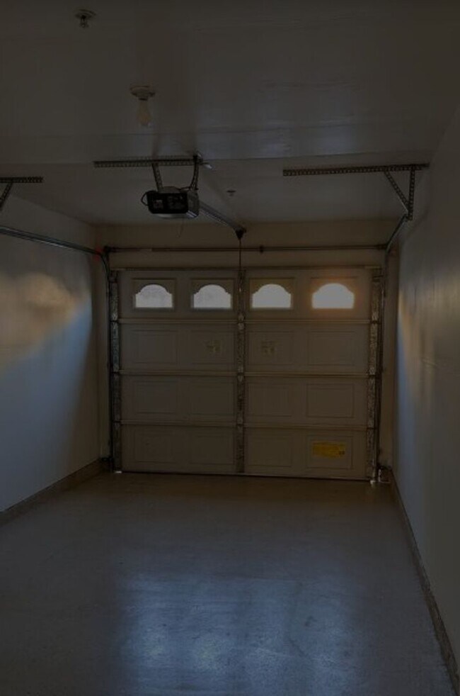 Foto del edificio - 41410 Juniper St