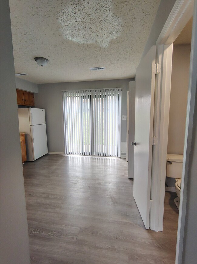 Building Photo - 16 Duiguid Dr