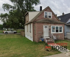 Building Photo - 457 Vernon Ave