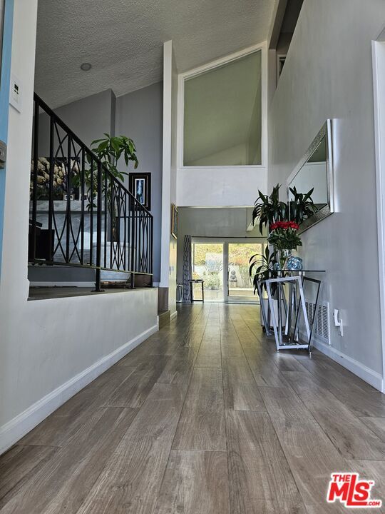 Building Photo - 5652 Glenford St