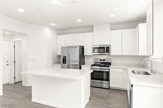 Foto del edificio - 10146 Glen Aulin St