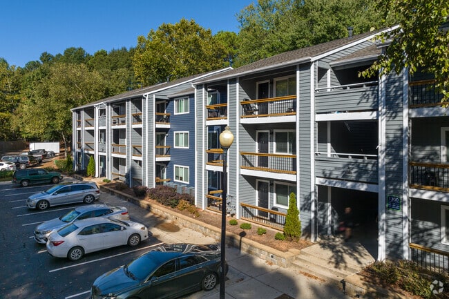 Building Photo - Crestmont