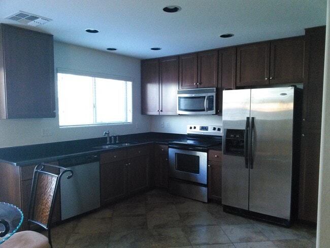 Foto del edificio - 1212 E Canyon Creek Dr