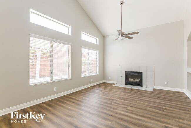 Foto del edificio - 1573 Alpine Hills Ave