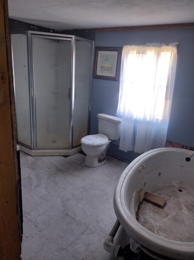 Building Photo - 100 Leighton Dr