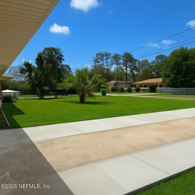 Foto del edificio - 9565 Carbondale Dr W