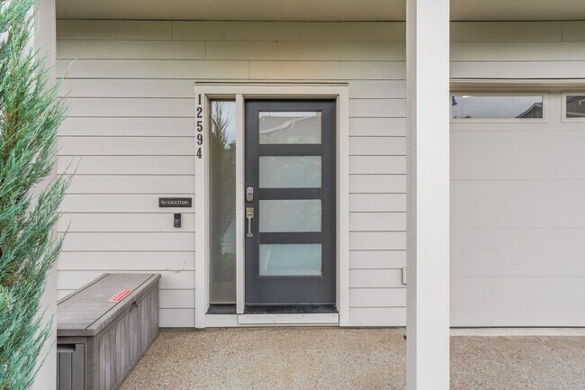 Foto del edificio - Beautiful 3 Bed, 2.5 Bath Rental Home in H...