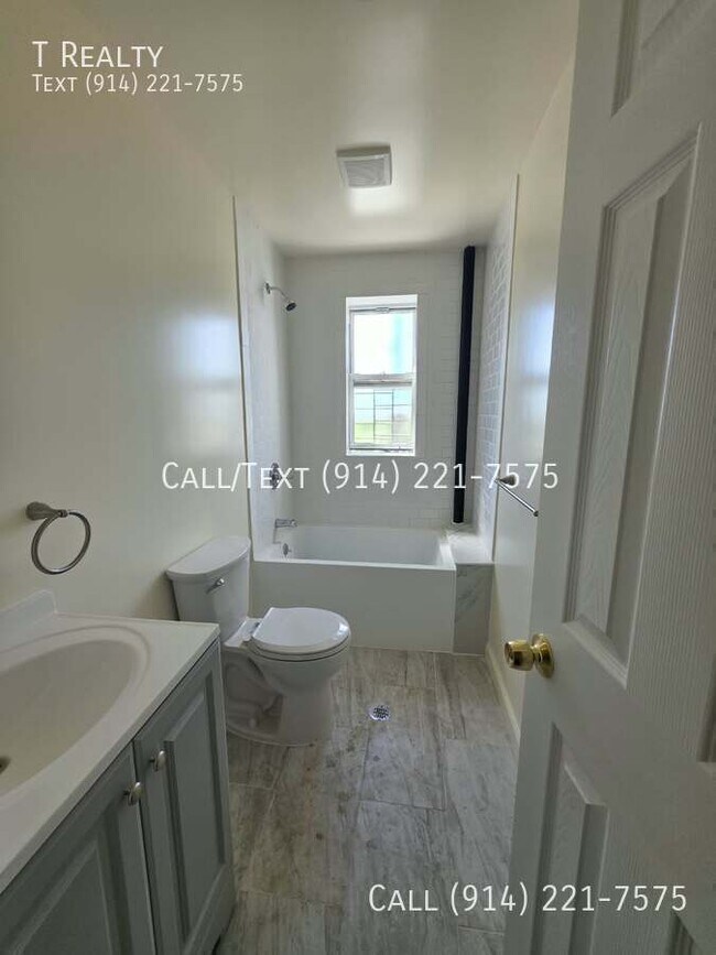 Foto del edificio - 369 Warburton Ave
