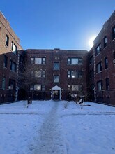 Building Photo - 109 E 68th St