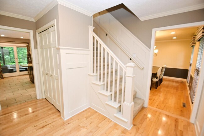 Foto del edificio - Penn Schools, executive home 4 bedroom 2.5...