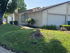 Building Photo - 6936 Village Green Dr