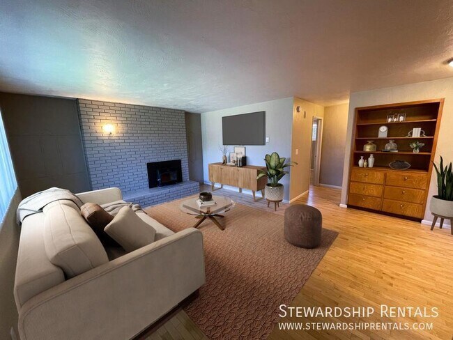 Building Photo - 2 Bedroom Duplex in Eugene!