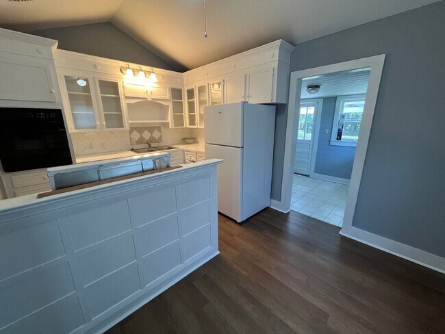 Foto del edificio - Cute, vintage 3 Bedroom, 1.5 Bathroom home...