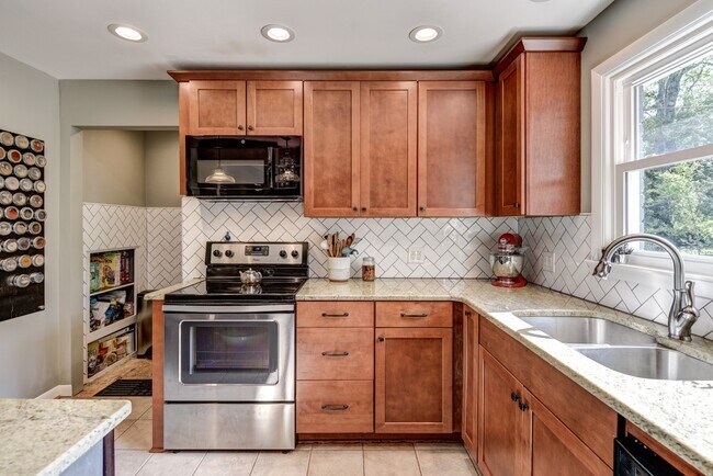 Building Photo - 81 Brookwood Terrace