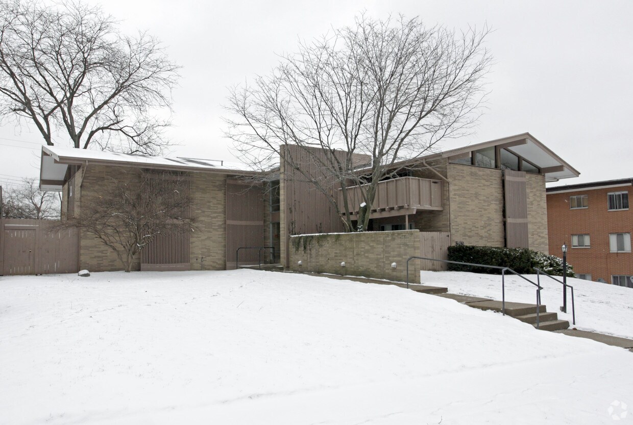 549 Heather Dr, Dayton, OH 45405 Apartments in Dayton, OH