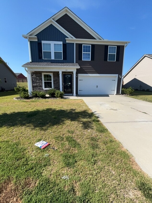 Primary Photo - 5 Bedrooms 3 Bathrooms