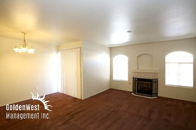 Foto del edificio - Cozy 2Bdm 2Ba in a Gated Community