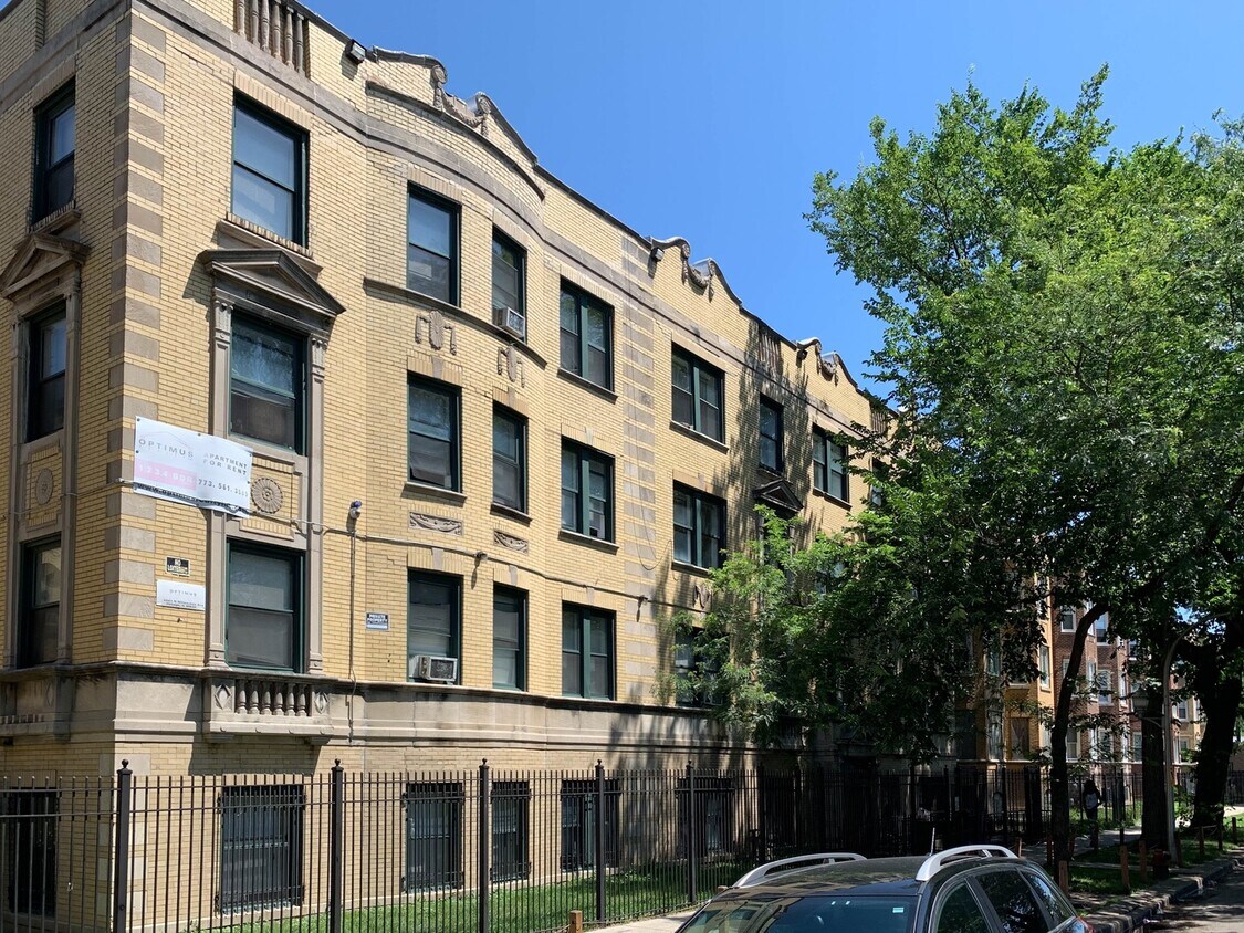 Primary Photo - 4850 W Adams St