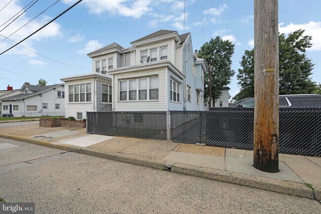Foto del edificio - 3403 River Rd