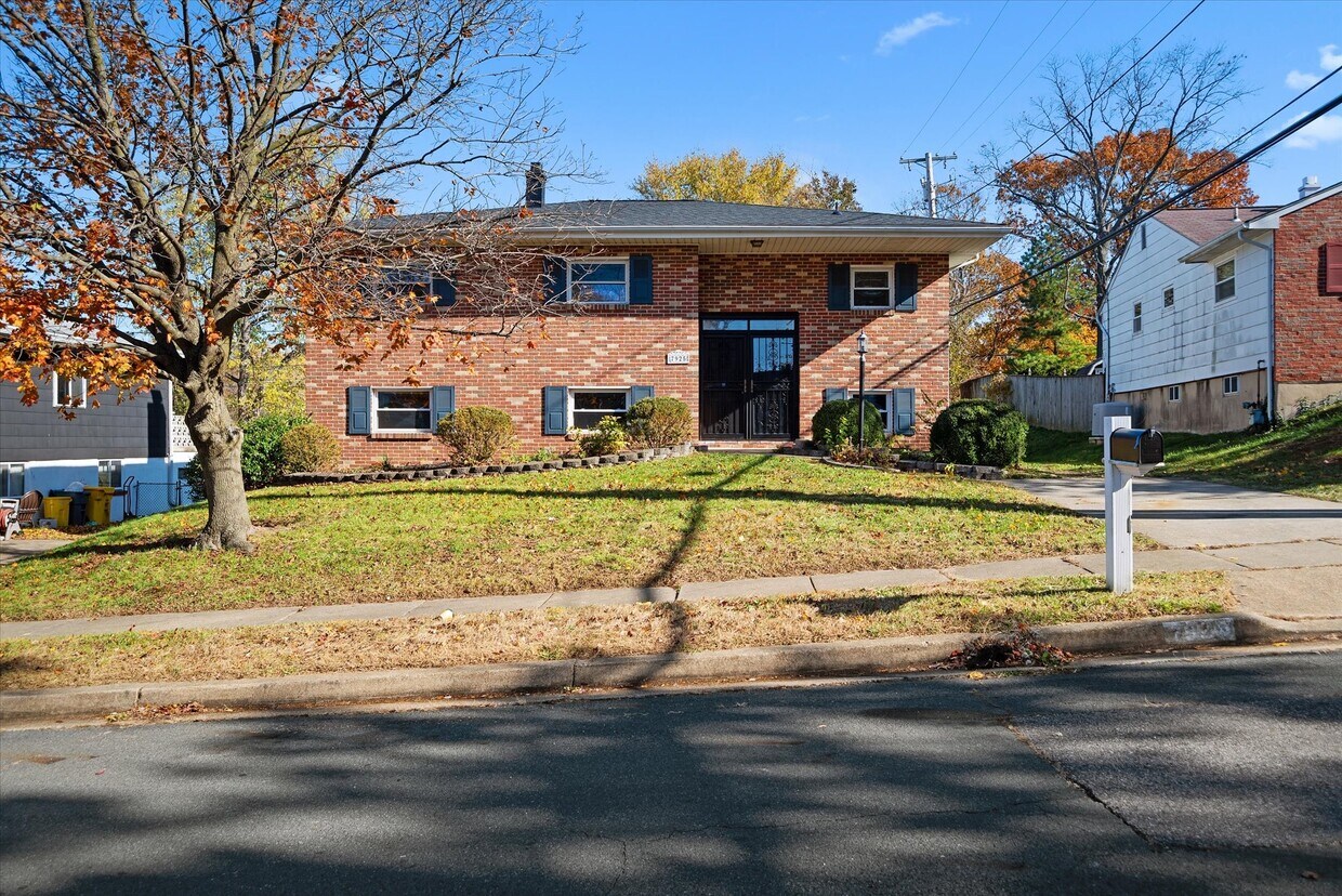 7925 Roxbury Dr, Glen Burnie, MD 21061 House Rental in Glen Burnie, MD