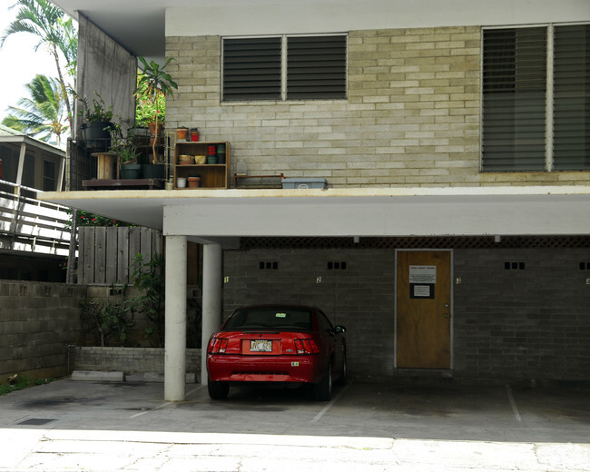Building Photo - 2212 Aloha Dr