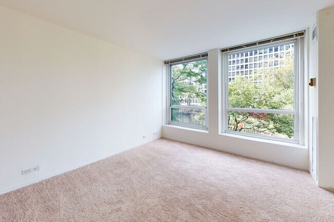 Interior Photo - Regents Park