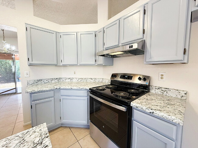 Foto del edificio - Golf Course Backyard! Updated 3-Bed Home i...