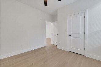 Building Photo - 2613 Delafield St