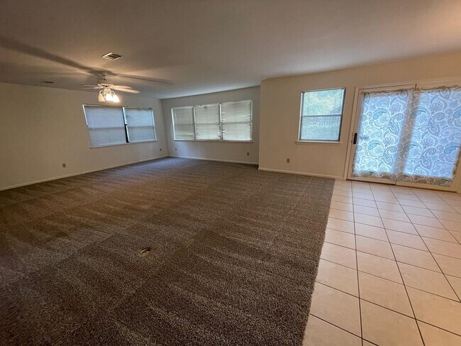 Building Photo - 3683 Donovan Dr