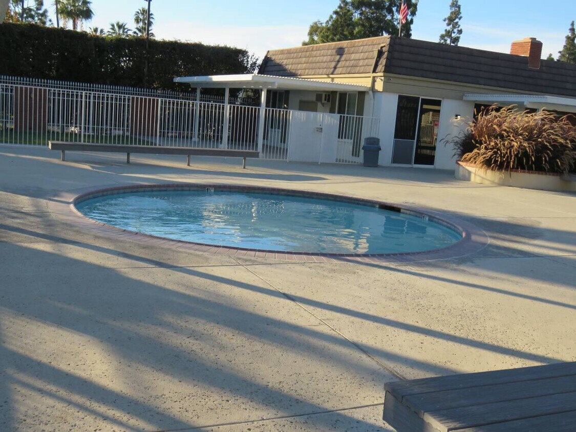 10049 San Juan CT, Fountain Valley, CA 92708 Townhome Rentals in