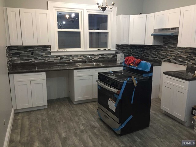 Foto principal - 177 Sunset Ave