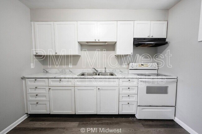 Foto del edificio - 7046 US-36