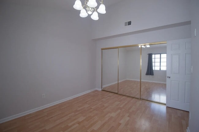 Building Photo - 1348 N Orange Dr