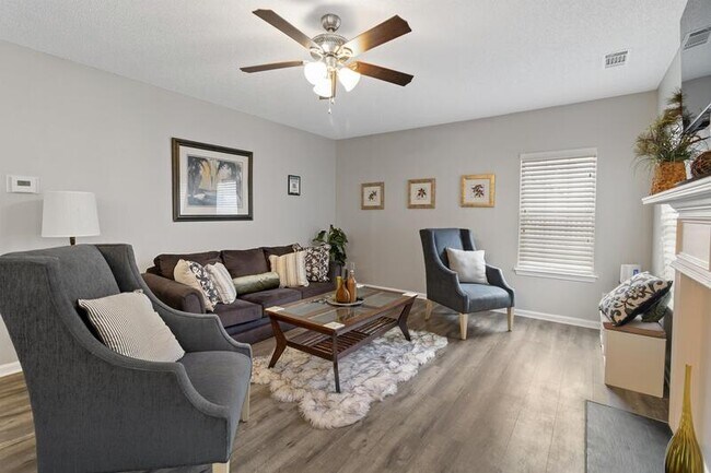 Foto del edificio - 6110 Great Oaks Dr