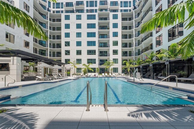 Foto del edificio - 1991 Main St