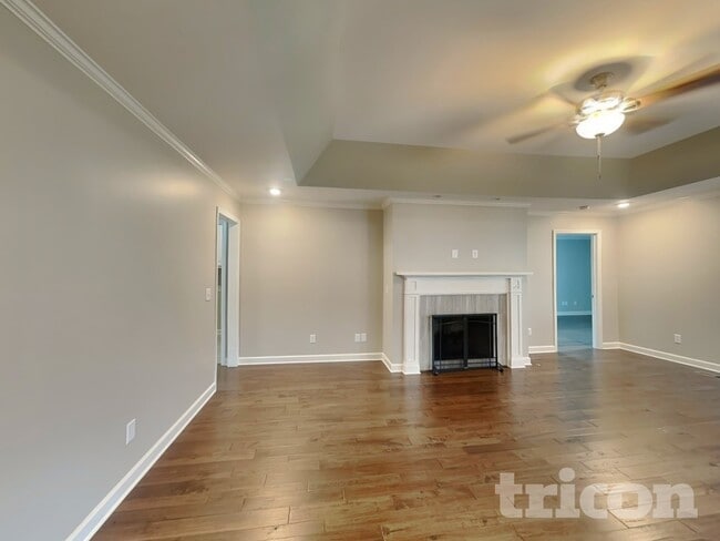 Building Photo - 424 Mya Marie Dr