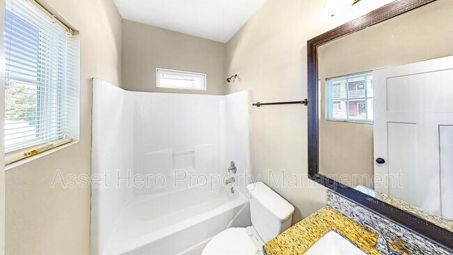 Building Photo - 1126 Oney Hervey Dr