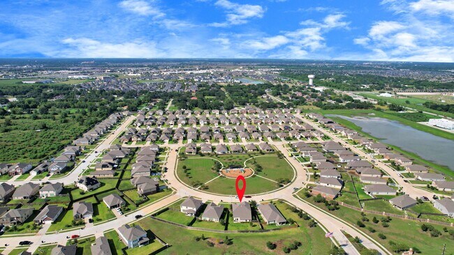 Foto del edificio - 2612 Bryan Park Ln