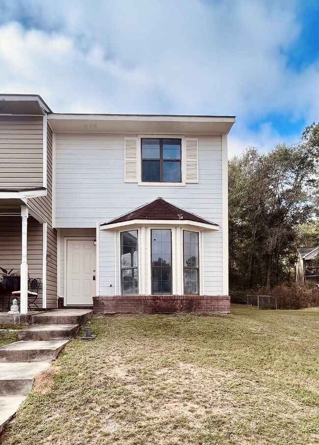 Building Photo - 189 Lakeview Dr