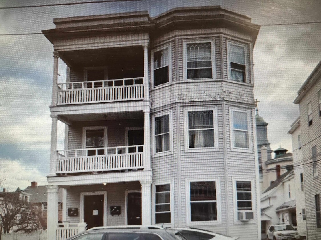 Building Photo - 151 Orange St