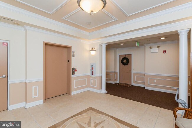Foto del edificio - 4700 Water Park Dr